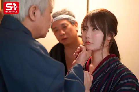Miru bị làng chọn làm lễ hiến tế giữa mùa đói kém Vietsub